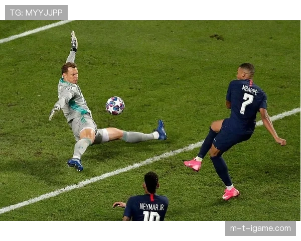 诺伊尔赛季扑救数据亮眼，关键防守表现回暖彰显铁闸本色