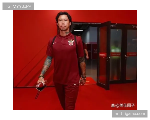 中超最佳后卫荣耀加冕,如何影响新赛季防线领袖的争夺? 中超最佳后卫荣耀加冕,如何影响新赛季防线领袖的争夺?